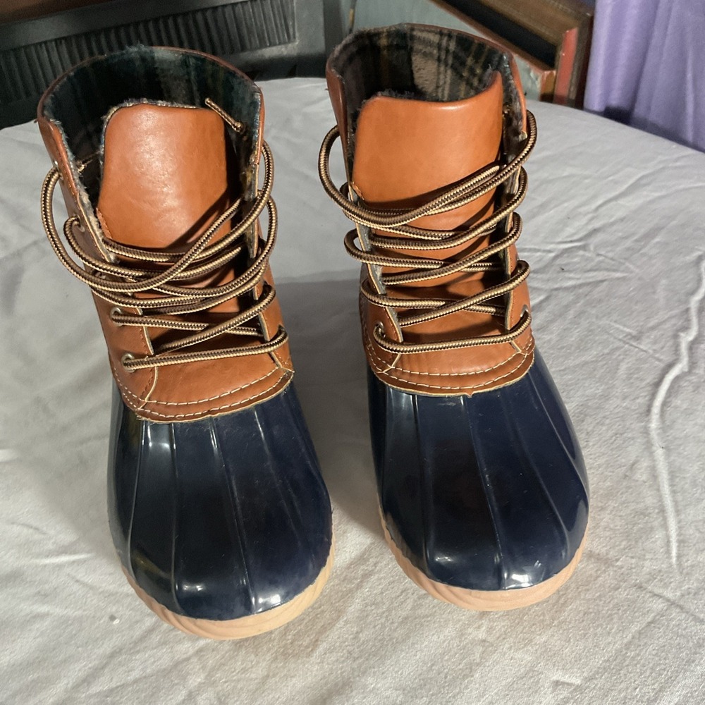 Twisted Slip In And Step Out Waterproof Boots Womens Size 10 Rain & Snow